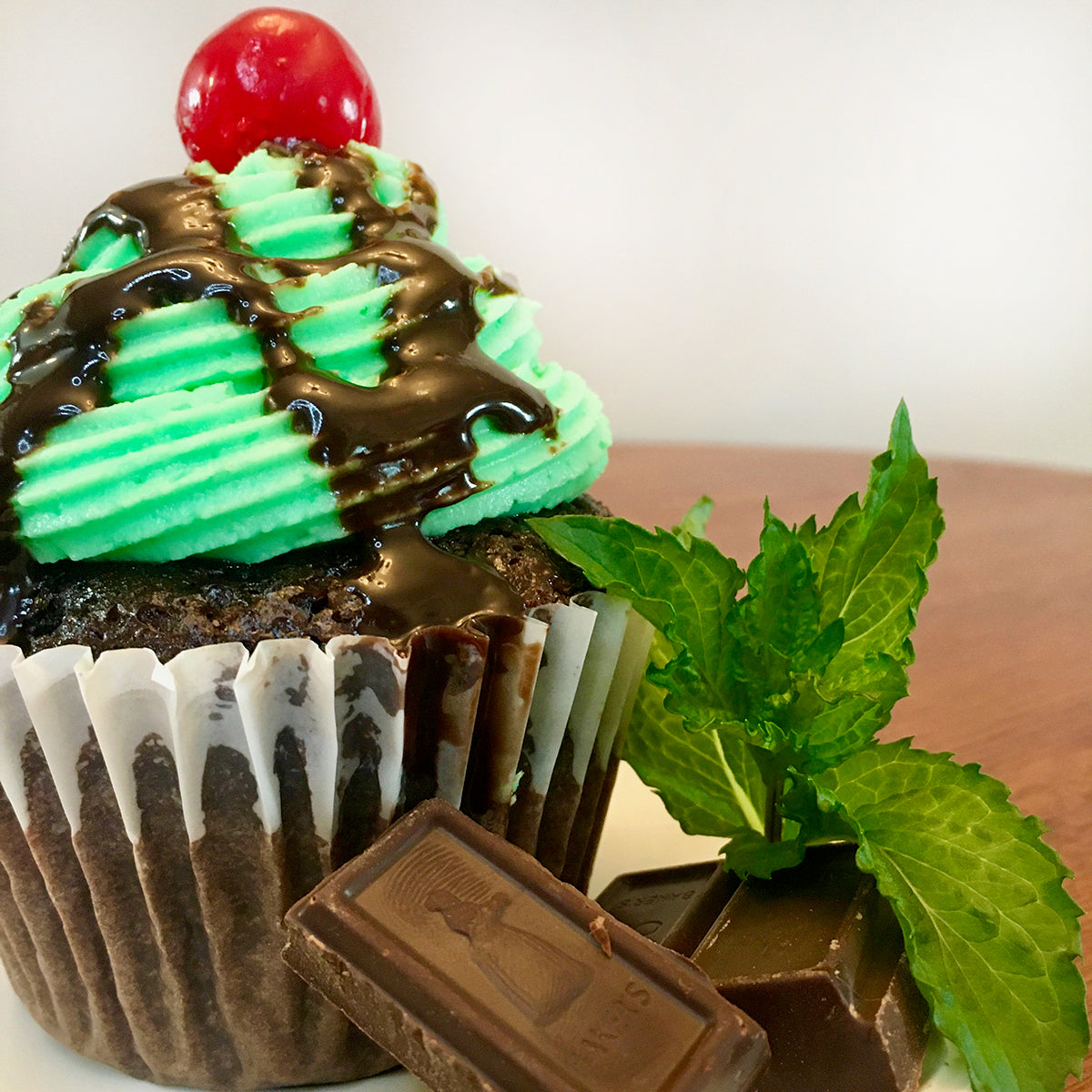 Chocolate Grasshopper Martini Cupcake